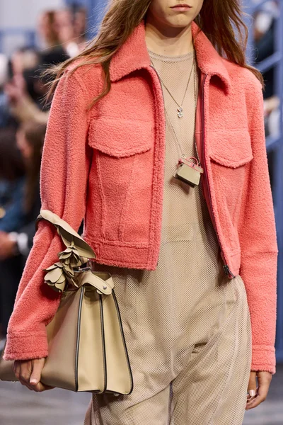 Look 154